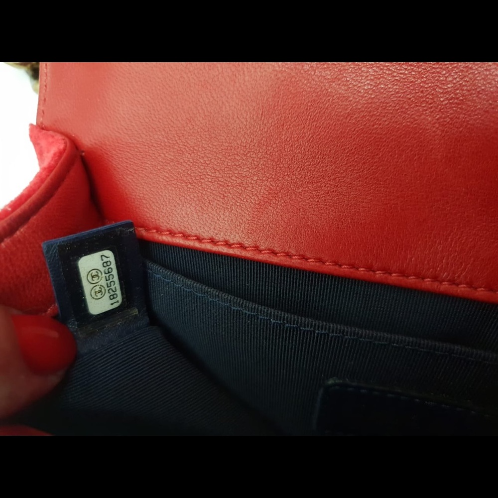 Chanel Small Red Suede Le Boy Bag - Picture 4 of 8